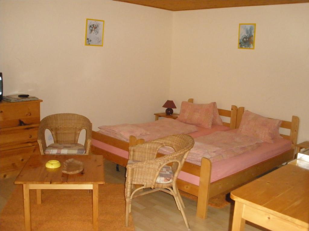 Emilia Apartmanhaz Hévíz Rom bilde